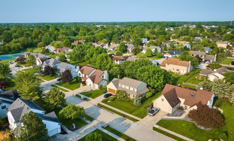 Neighborhood with driveways-min